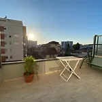 Apartament Komuna E Parisit Qendra Kristal Center