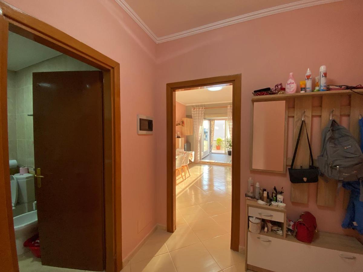 Apartament Komuna E Parisit Qendra Kristal Center Tirana